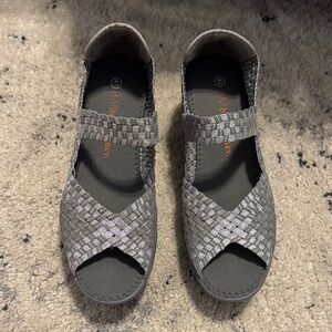 bernie mev. Silver Woven Sandals
